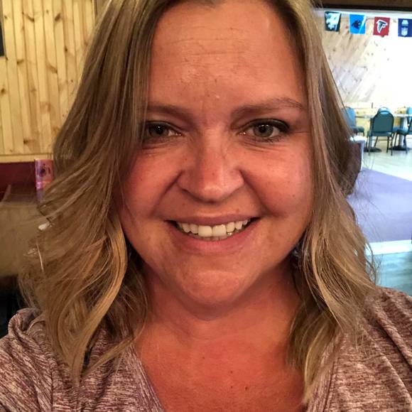 Meet your Posher, Farrah - Picture 1 of 1